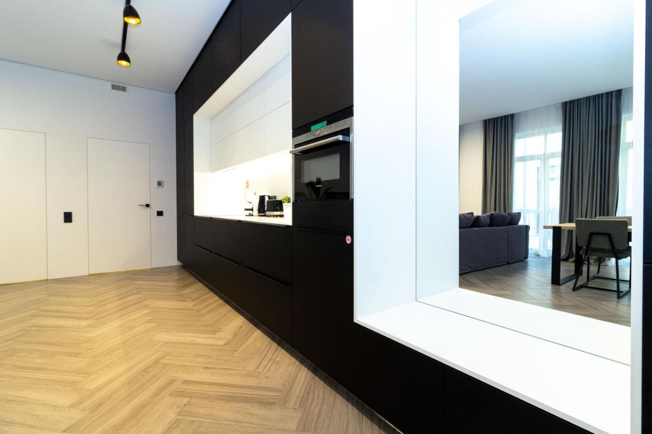 Cohost I Oldtown 60M2 Apt W-Garage Parking, Balcony & Self Check-In VNO Kültér fotó