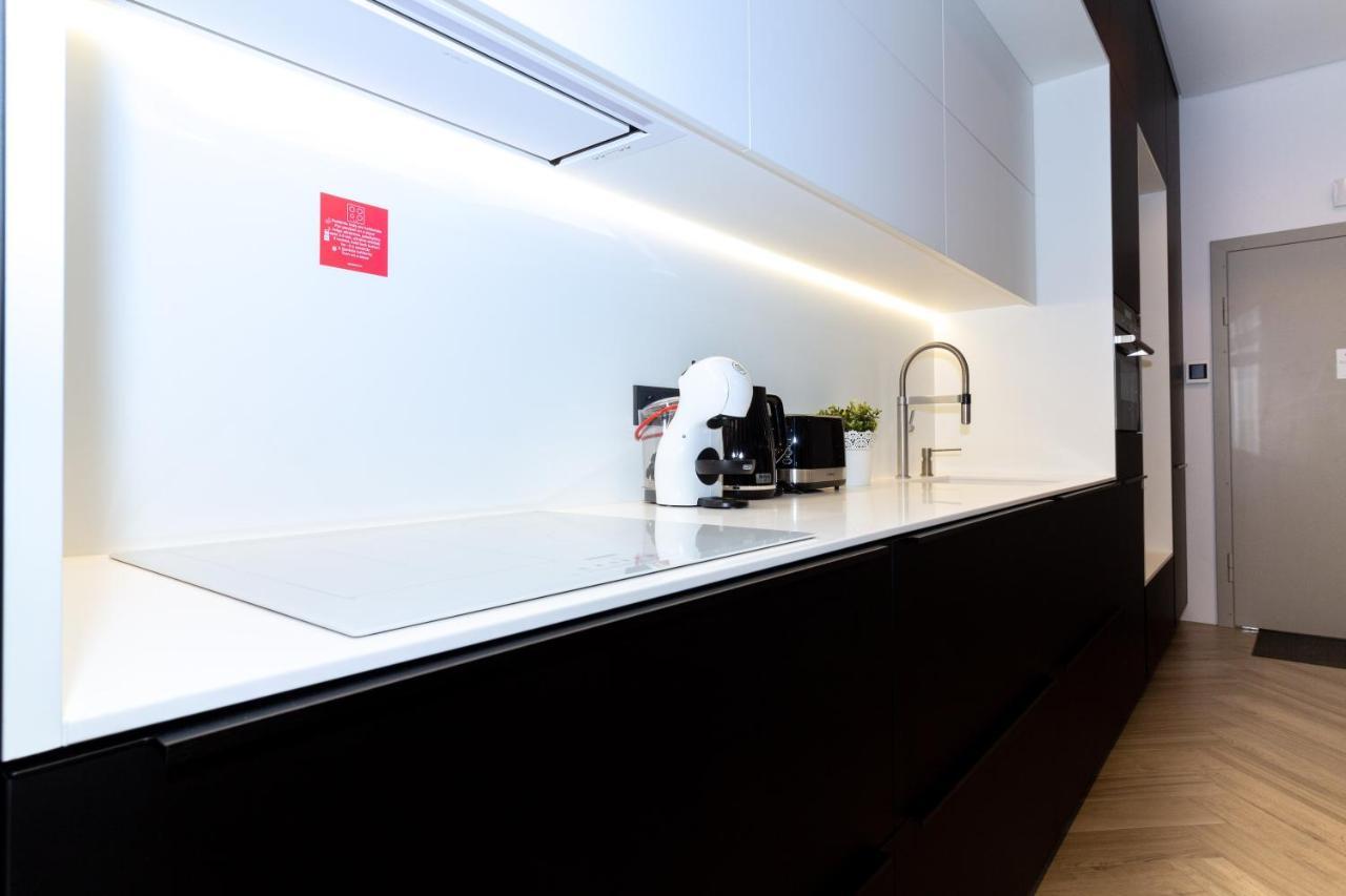 Cohost I Oldtown 60M2 Apt W-Garage Parking, Balcony & Self Check-In VNO Kültér fotó