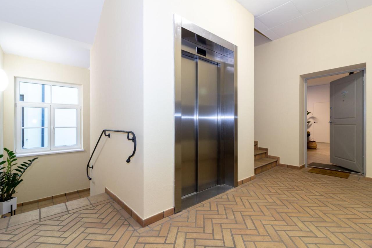 Cohost I Oldtown 60M2 Apt W-Garage Parking, Balcony & Self Check-In VNO Kültér fotó