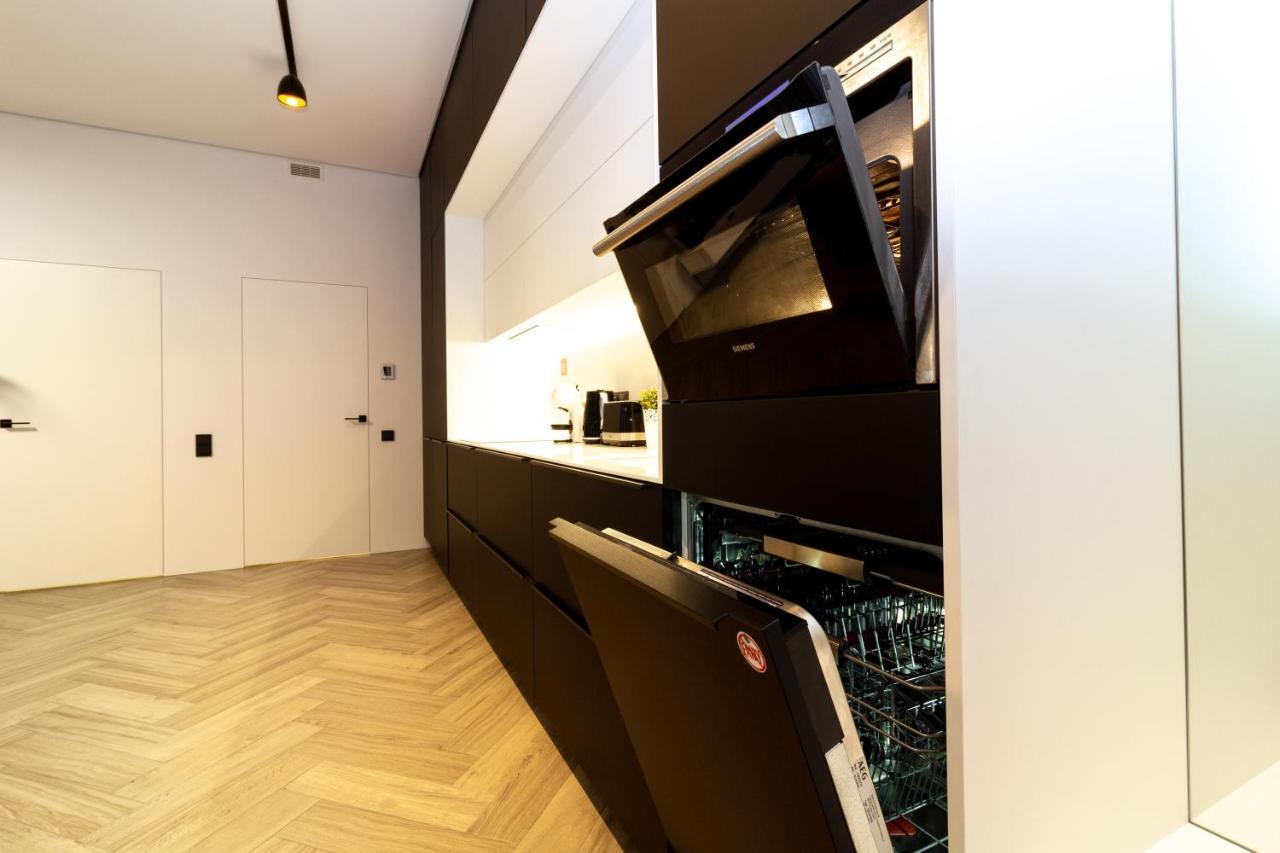 Cohost I Oldtown 60M2 Apt W-Garage Parking, Balcony & Self Check-In VNO Kültér fotó