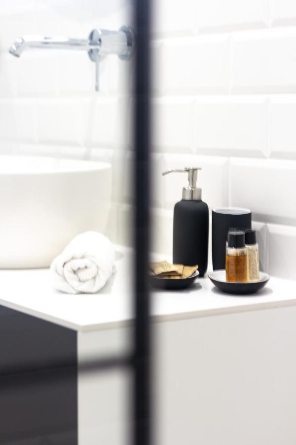 Cohost I Oldtown 60M2 Apt W-Garage Parking, Balcony & Self Check-In VNO Kültér fotó