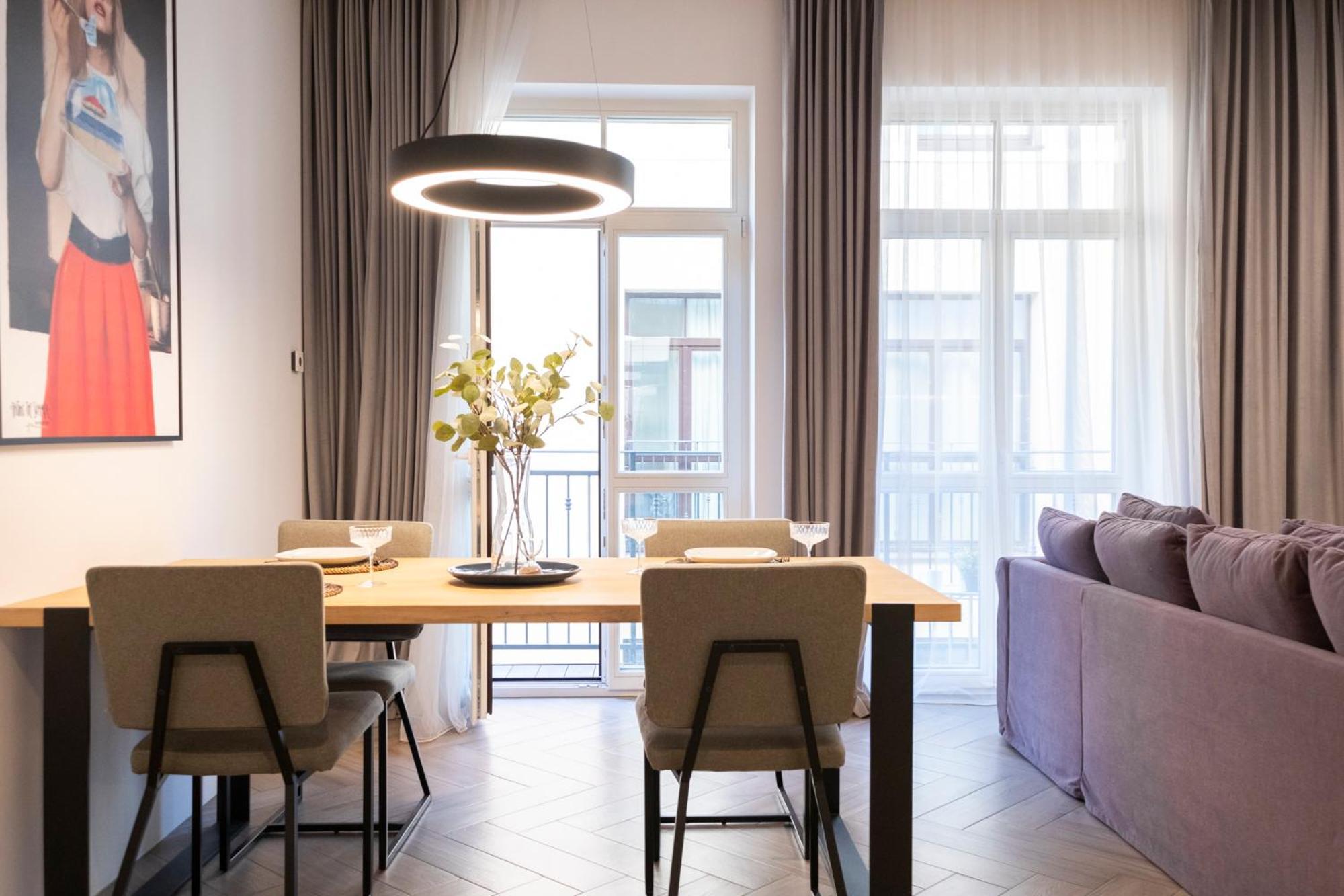 Cohost I Oldtown 60M2 Apt W-Garage Parking, Balcony & Self Check-In VNO Kültér fotó